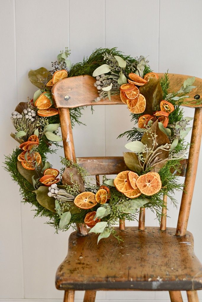 DIY Christmas Wreath With Dried Oranges And Florals