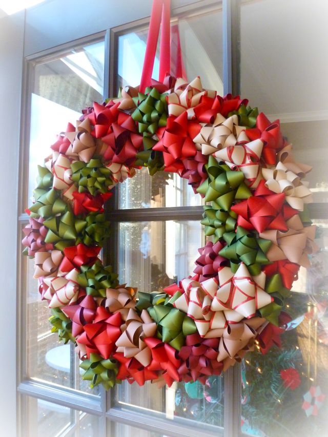 DIY Christmas Gift Bow Wreath