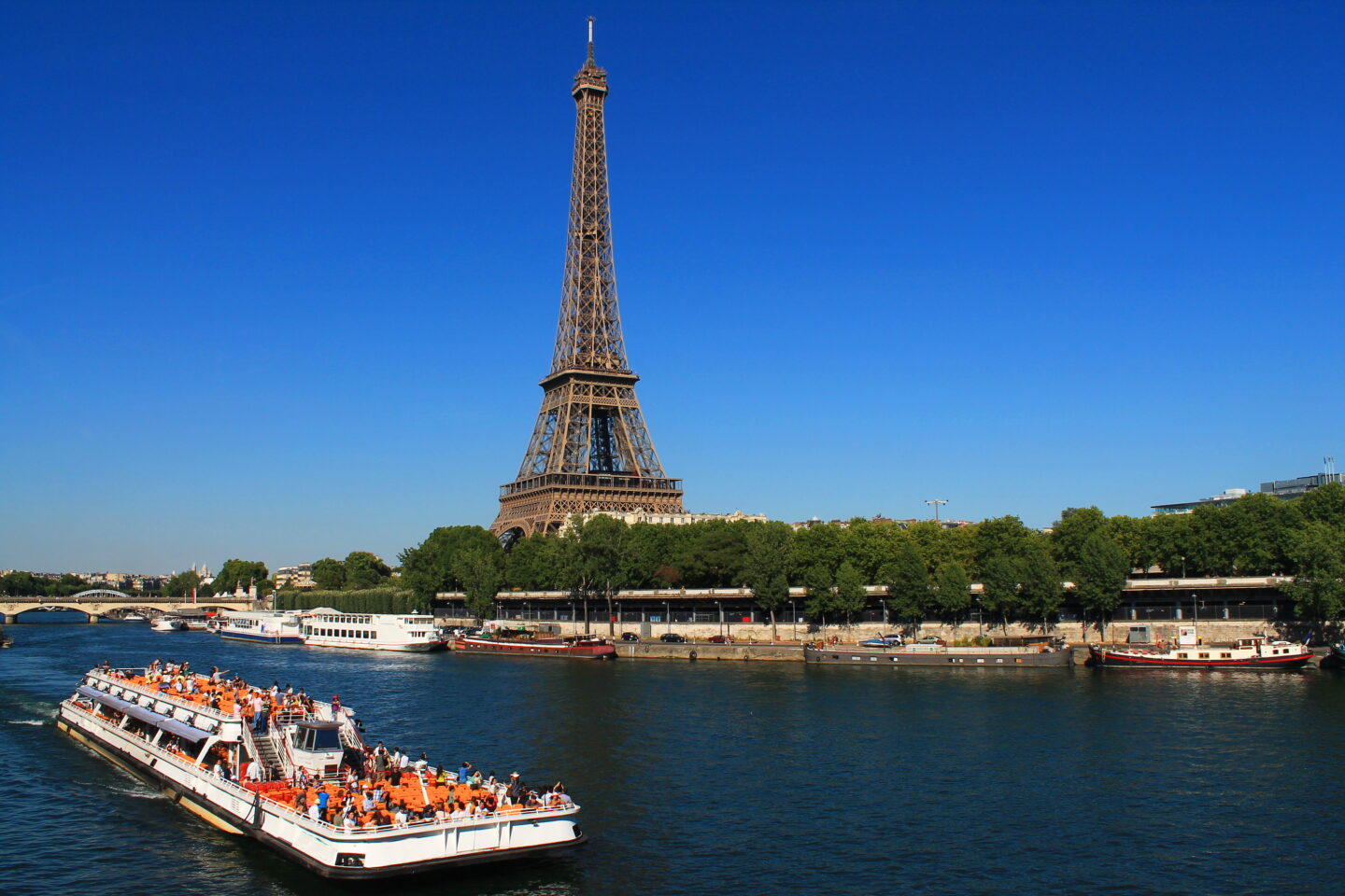 Best Viewpoints In Paris: boat toour - view of the Eiffel Tower from Board Of A Bateau Mouche 