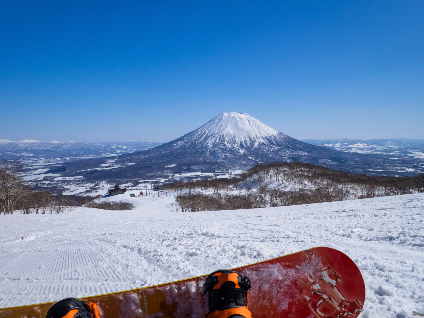 Best Things To Do In Hokkaido, Japan: Skiing And Snowboarding