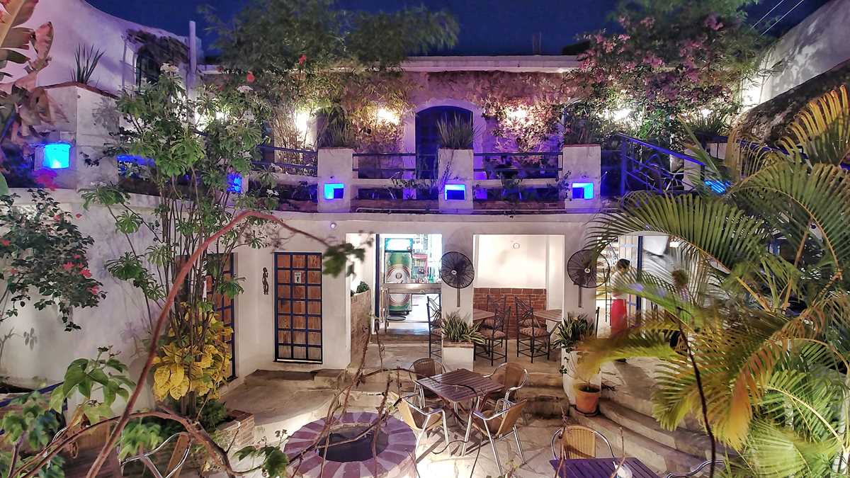 The Best Places To Visit In The Dominican Republic: restaurant in Santo Domingo’s Colonial Zone