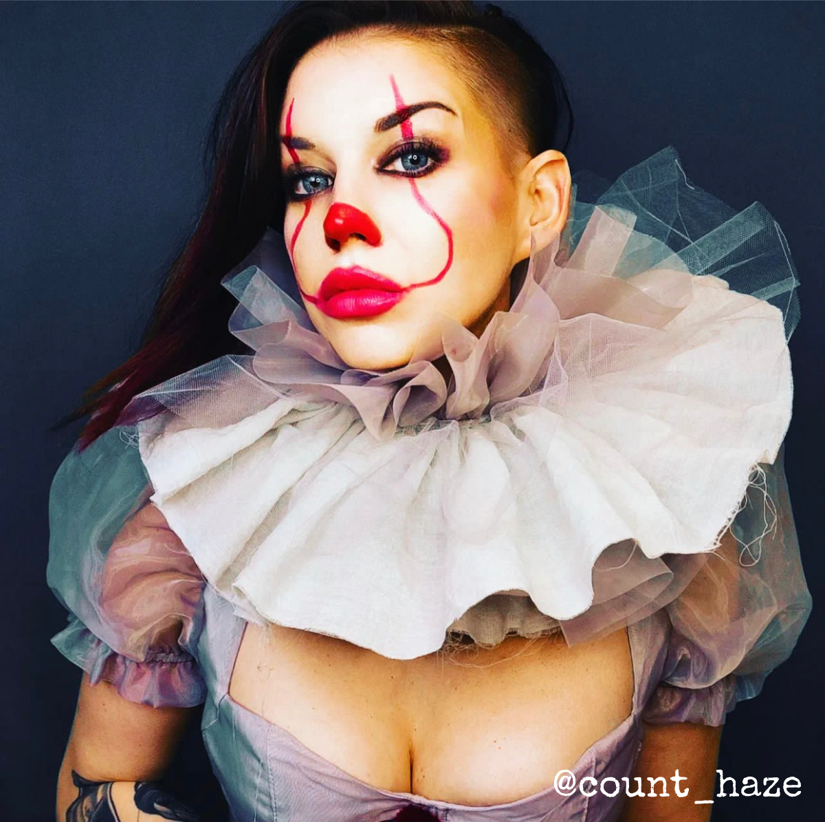 Easy Pennywise Makeup