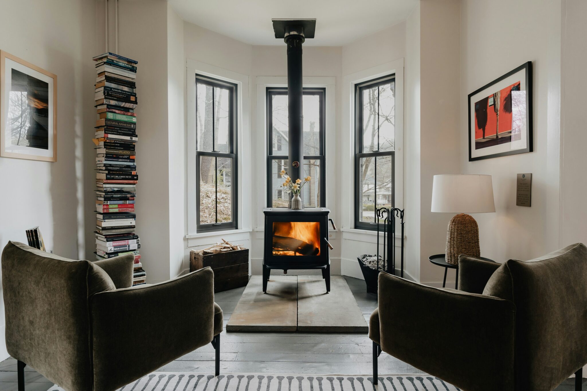 How Architectural Symmetry Enhances Visual Harmony In Interiors - Glory ...