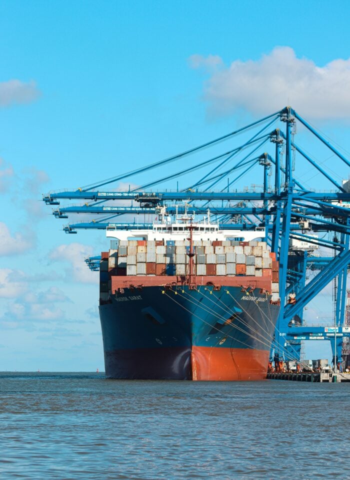 How Do Tariffs Affect Economic Growth? 