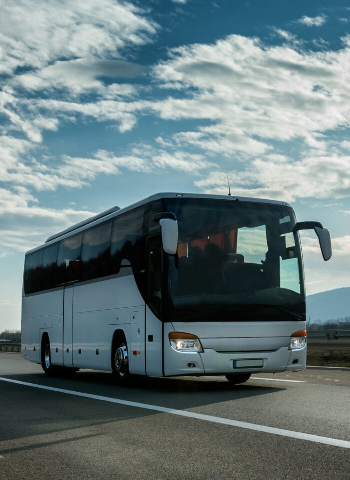 Reliable And High-Capacity Travel Solutions For Seamless Organizational Logistics 