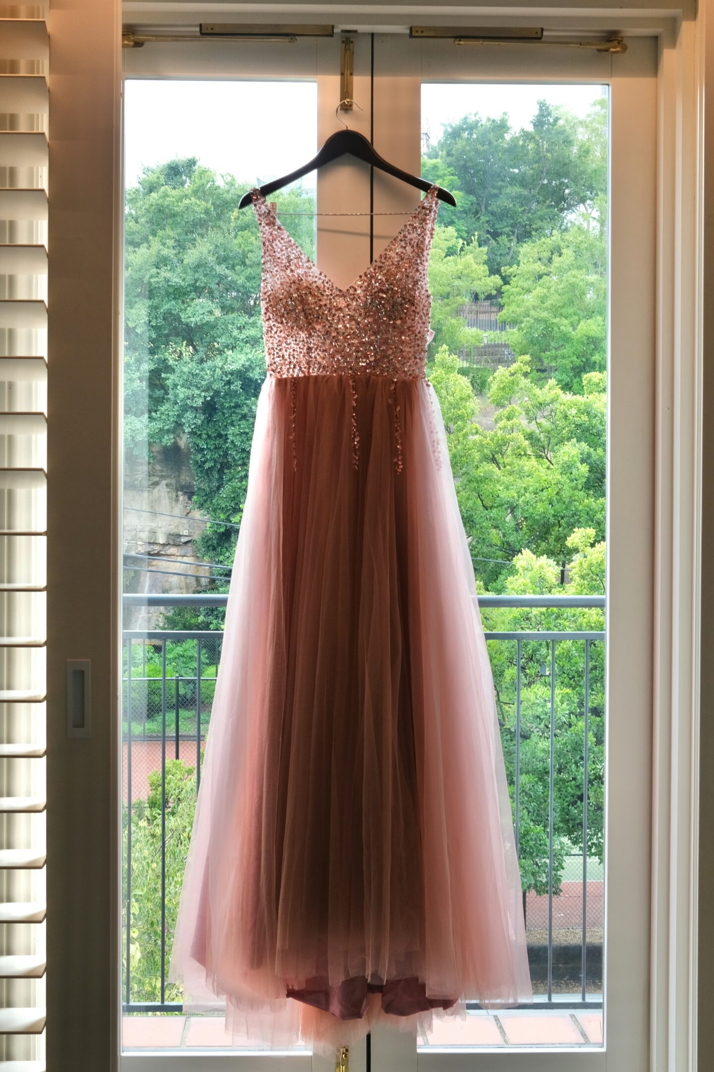 Planning The Glamorous Online Prom Look - Glory of the Snow