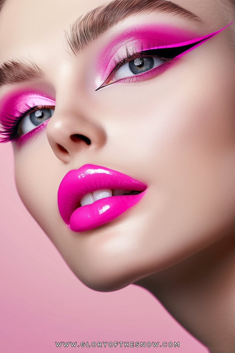 Pink Makeup Ideas: Floating Pink Liner Glow