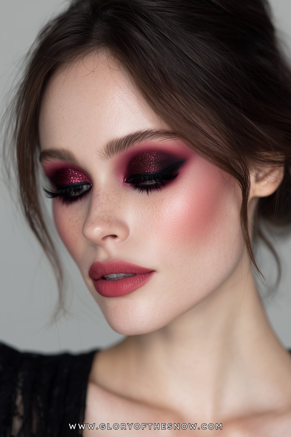 Baddie Makeup Looks: Cherry Cola Eyes